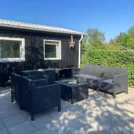 Feriehus Retro With Fjord View