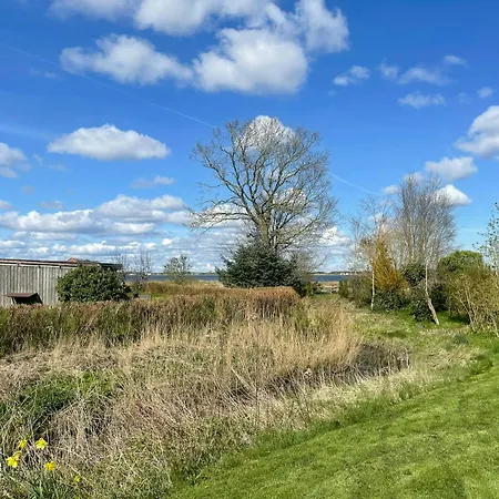 Retro With Fjord View *