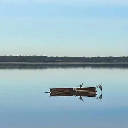 Feriehus Retro With Fjord View