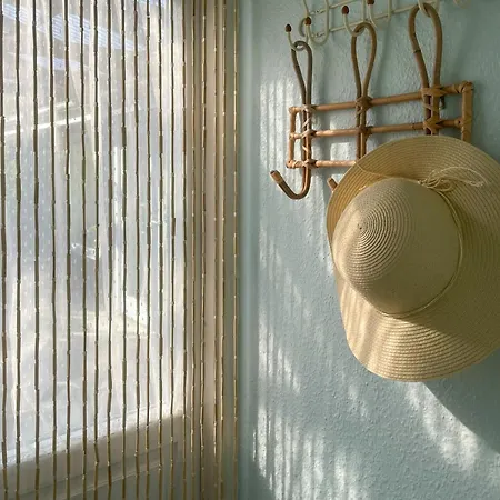 Feriehus Retro With Fjord View *